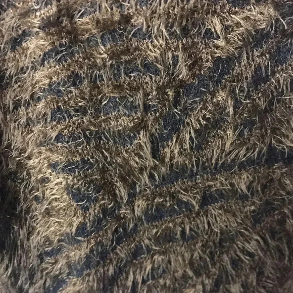 NWT OLIVER WO SZ MED ANIMAL PRINT SWEATER. SOFT AND COMFY OPEN FRONT - Picture 7 of 11